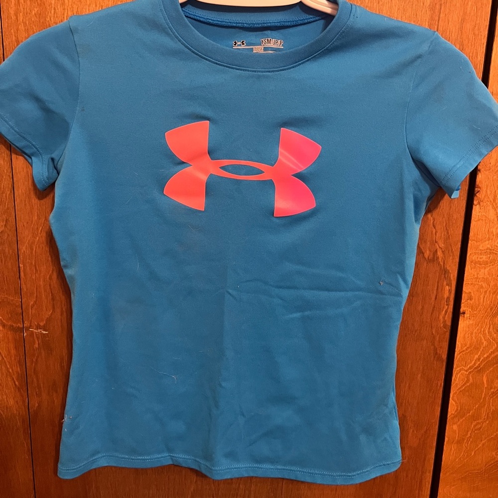 Under Armour Shirt, Capri, shorts